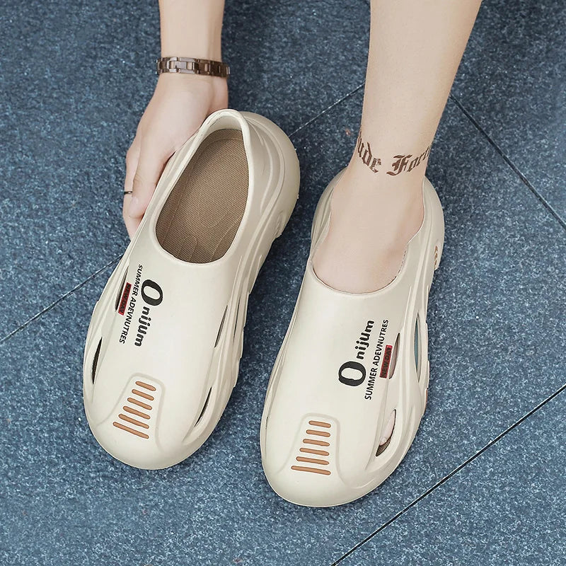 Men Summer Comfortable Beach Sandals Male Flip Flops Outdoor Thick Soft Clogs Casual Man Water Garden Shoes Women Beach Slippers