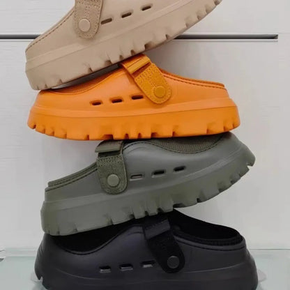 Comfortable Men Pool Sandals Summer Outdoor Beach Shoes Men Slip on Garden Clogs Casual Water Shower Slippers Unisex Zapatos