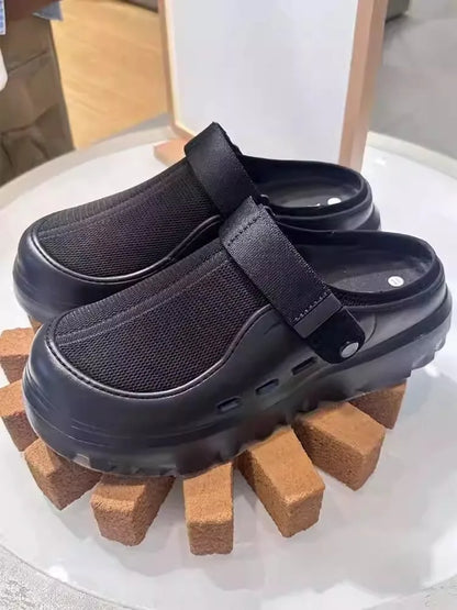 Comfortable Men Pool Sandals Summer Outdoor Beach Shoes Men Slip on Garden Clogs Casual Water Shower Slippers Unisex Zapatos