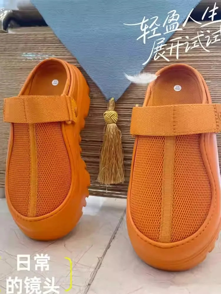 Comfortable Men Pool Sandals Summer Outdoor Beach Shoes Men Slip on Garden Clogs Casual Water Shower Slippers Unisex Zapatos
